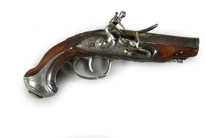 Flintlock travel pistol, barrel engraved...