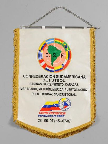 null Fanion officiel de la 42ème Copa America au Venezuela du 26 juin au 15 juillet...