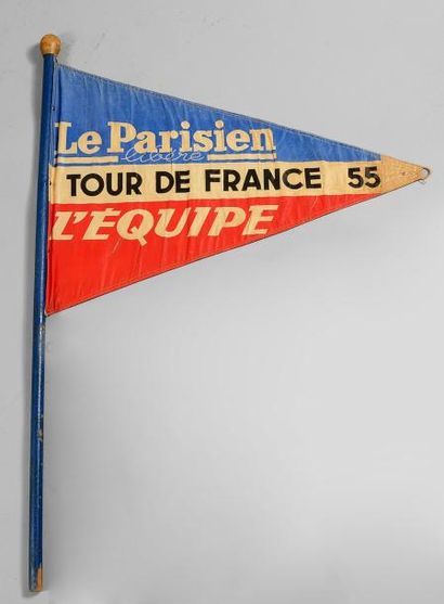 null Fanion officiel de voiture sur le Tour de France 1951 ayant vu la victoire de...