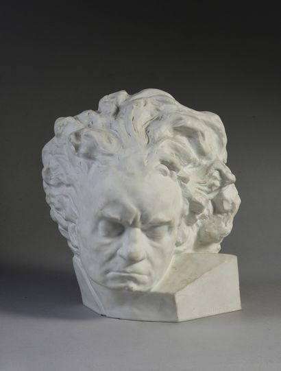 Bernard MILLERET (1883-1957) Ludwig van Beethoven.
Biscuit représentant le masque...