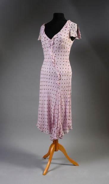 null LINDA DE SUZA : 1 set of 3 summer dresses : 1 sleeveless dress from BCBG MAXAZRIA...