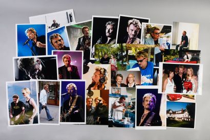 null JOHNNY HALLYDAY (1943/2017): Singer and actor. 1 set of 39 photographic prints...