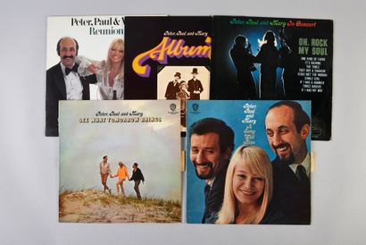 null PETER, PAUL AND MARY : American folk music group from the Greenwich Village...