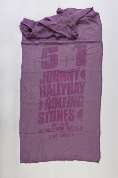 null JOHNNY HALLYDAY (1943/2017): Singer and actor. 1 collector scarf edited by the...