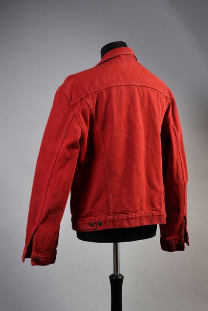 null JOHNNY HALLYDAY : 1 LEVIS jacket, in red denim, bought and worn by the rocker...