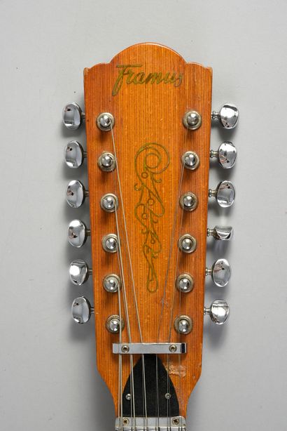 null RENAUD (1952) : 1 Framus 12 strings guitar, used by the singer in recording...