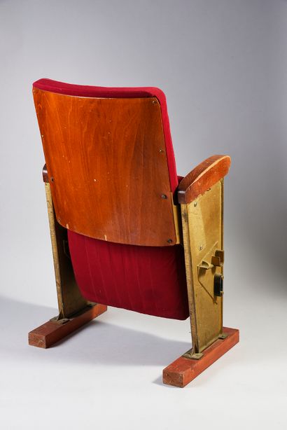 OLYMPIA : 1 fauteuil original de l'Olympia avant sa réfection en 1979 et sa reconstruction...