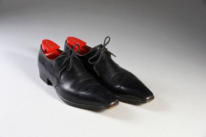 JOHNNY HALLYDAY (1943/2017) : 1 paire de chaussures Gérard Séné, portée par Johnny...