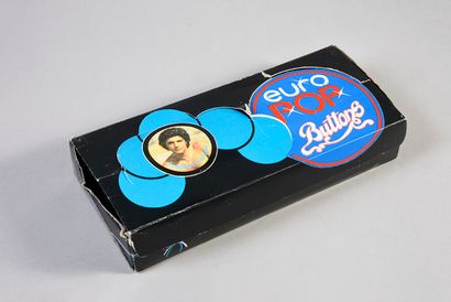 null CHANSON : 1 collection de 30 badges Euro Pop Buttons, de 1978 avec photos des...