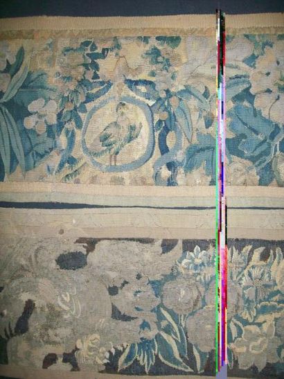 null Deux bordures en tapisserie d'Aubusson, XVIIe siècle, tissage laine et soie...