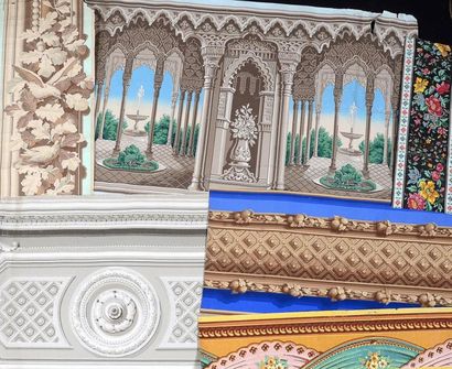 null Réunion de papiers peints, 1840-1880, principalement bordure Alhambra d'un péristyle...