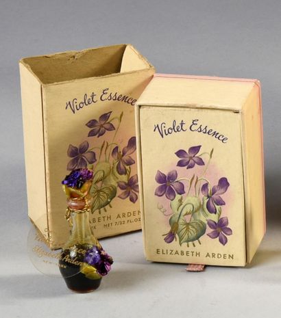 ELIZABETH ARDEN "Violet Essence" - (1950's)
Very rare presentation: cardboard box...