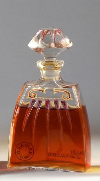 V. Rigaud "Oeillet d'Andalousie" - (1910s)
Colorless glass bottle pressed molded...