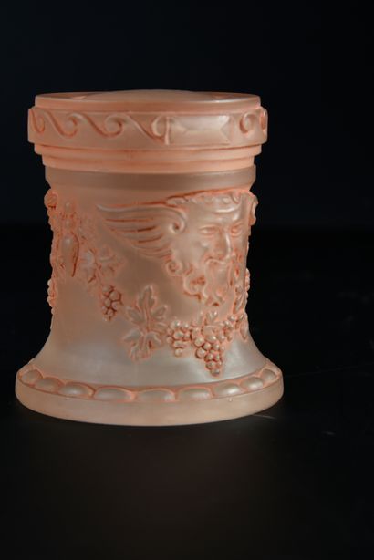 Verrerie Marganne & Degrèze - (années 1920) Rare and elegant cream pot in colorless...