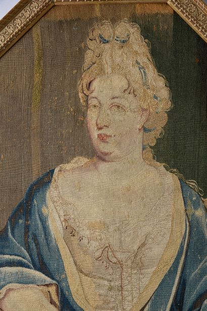 Manufacture des Gobelins, attribué à. Portrait de femme
Tableau en tapisserie de...