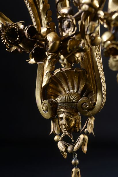 Giacondo Albertolli (1743-1839) d'après. Precious pair of sconces in chased, hammered...