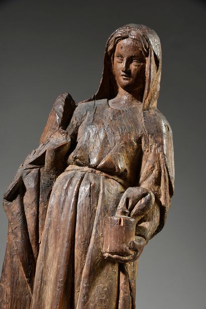 null Sainte femme myrophore en chêne sculpté, élément d'une Mise au tombeau.
Nord...