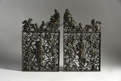 null Deux vantaux de porte en bronze, répliques pour les portes de la Loggietta du...