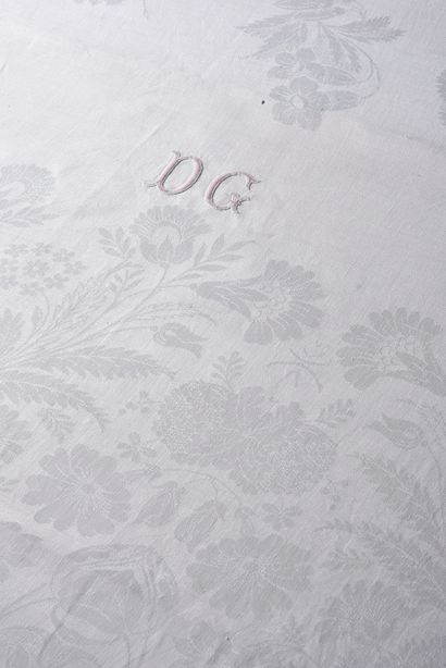 null Table service, tablecloths and twenty-three damask napkins, 2nd half of the...