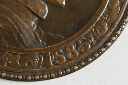null RONSARD Pierre de (1524-1585).
Uniface medallion, in cast bronze, signed Pierre-Victor...