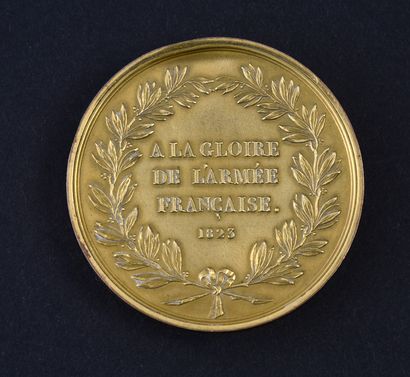 Louis-Antoine, duc d'Angoulême (1775-1844) Small gilt metal medallion box, with repoussé...