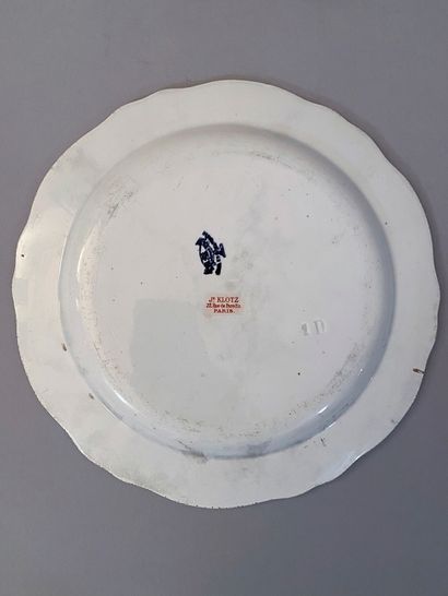 null COMMEMORATIVE PLATE.
In fine glazed earthenware from the series "Les hommes...