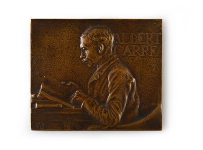  CARRÉ Albert (1852-1938). Plaquette uniface en fonte de bronze, signée Alexandre...