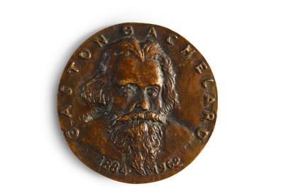 null BACHELARD Gaston (1884-1962).
Large medal in cast bronze, signed Annette LANDRY,...