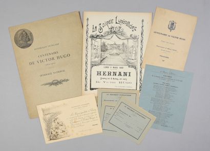 null CENTENAIRE DE LA NAISSANCE DE VICTOR HUGO (1802-1902).
Ensemble d'invitations,...