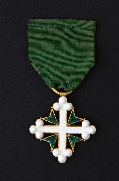 null ORDRE DE SAINT-MAURICE ET SAINT-LAZARE (Italie).
Croix de chevalier, en or et...