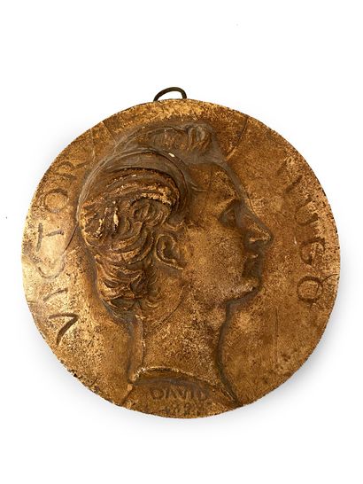 DAVID Pierre-Jean, dit David d'Angers (1788-1856) Right profile of Victor Hugo (1802-1885).
Medallion...