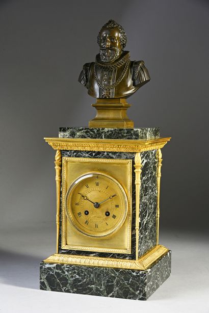 null BEAUTIFUL CLOCK TERMINAL.
In serpentine, framed by two borders decorated with...