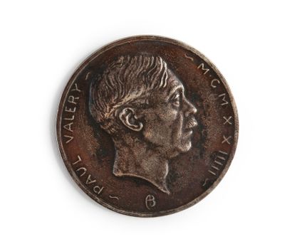 VALÉRY Paul (1871-1945). Rare médaille uniface...