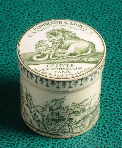 L.T.PIVER «Pommade du Lion» - (vers 1840) Rarissime pot cosmétique en faience émaillée...