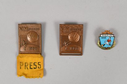 null Coupe du Monde 1958 en Suède. Badge officiel Presse avec son ruban d'origine....