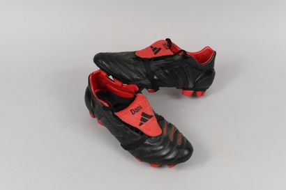 Roy Makaay. 
Pair of cleats worn with Bayern Munich during the 2005-2006 season....
