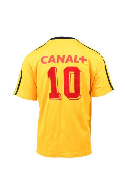 null Gérald Passi or Youri Djorkaeff. Jersey N°10 of the AS Monaco for the training...