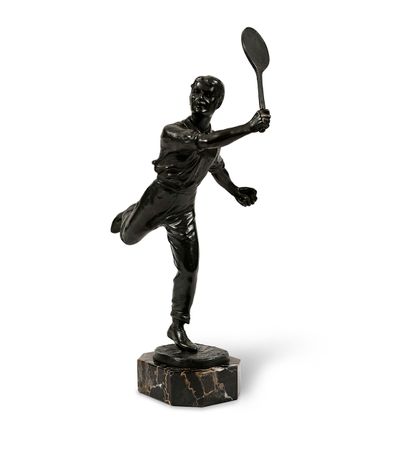 null Sculpture en bronze Joueur de Tennis à la volée. Signée Franz Iffland (1862-1935)....