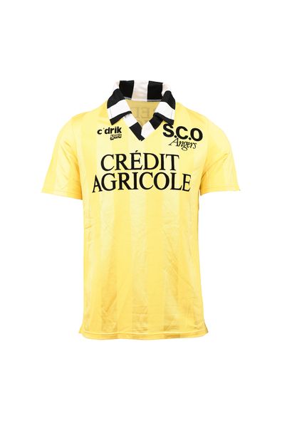 null S.C.O Angers. Jersey N°10 worn by the reserve team during the 1988-1989 season....