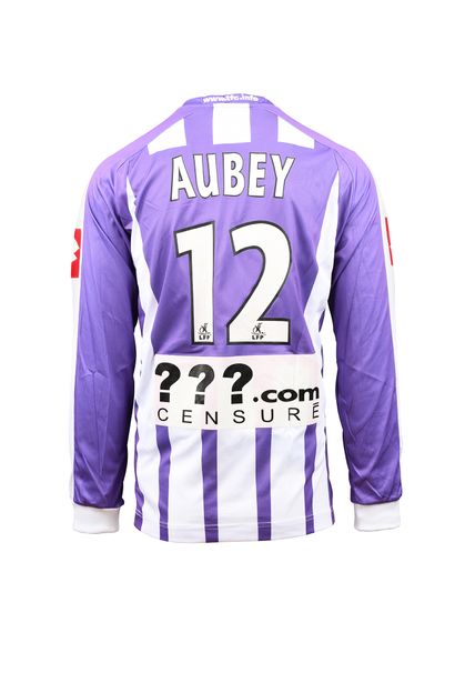 null Lucien Aubey. Defender. Jersey N°12 of Toulouse FC for the season 2006-2007...