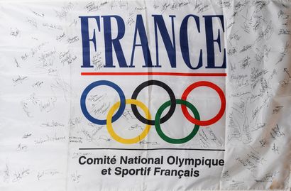 Drapeau du Comité National Olympique et Sportif...
