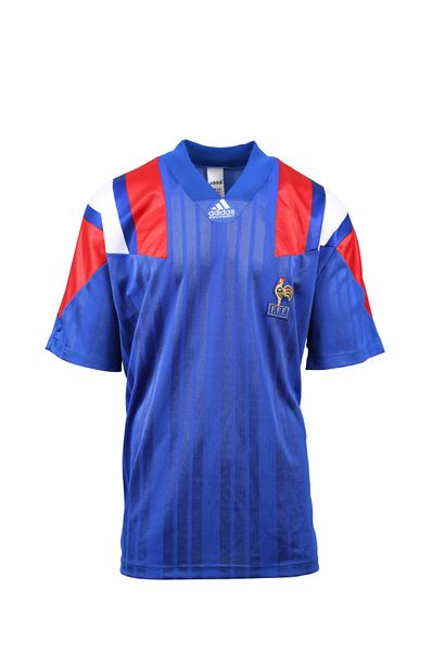 null Jersey N°2 of the French Youth Team, worn during the international season 1992-1993....