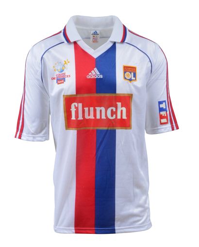 Olympique Lyonnais. Jersey N°3 (player to...