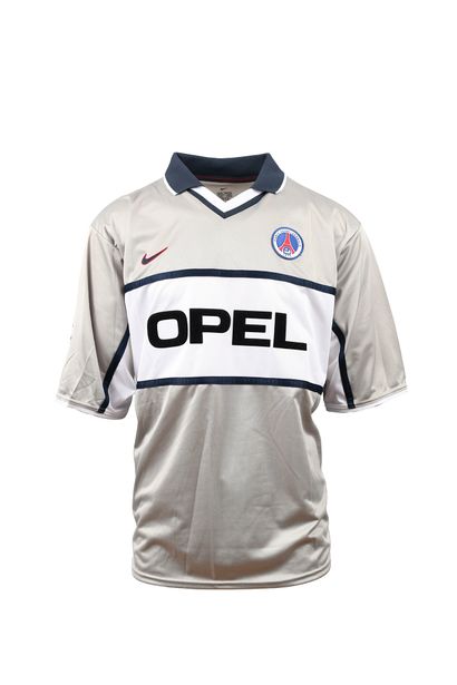 null Peter Luccin. Midfielder. Jersey No. 5 worn for the 2000-2001 edition of the...