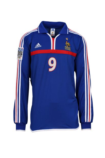 null Steve Marlet. Striker. Jersey N°9 of the French Team for the friendly match...