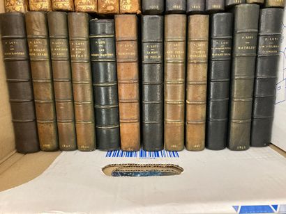 null LOTI, Pierre - Œuvres 

P., Calmann-Lévy, circa 1900.

19 volumes in-12, demi-basane,...