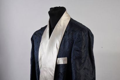SULKA Robe de chambre en soie à col châle à motif cachemire noir et bleu marine,...
