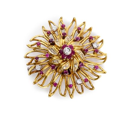Flower brooch in gold wire 750e, pricked...