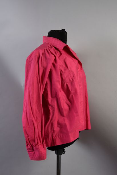 LANVIN Ensemble en coton rose fuchsia avec une jupe à poches boutonnées sur le devant...