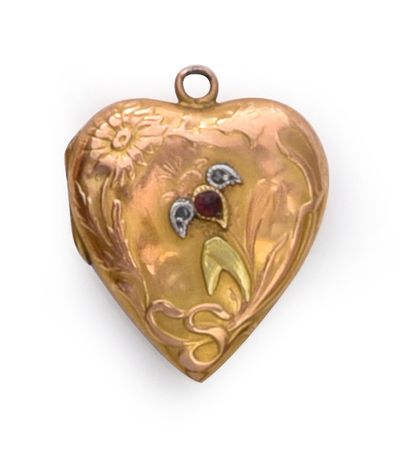 null Pendant in gold 750e, with guilloche decoration and bangs of gold chains, it...